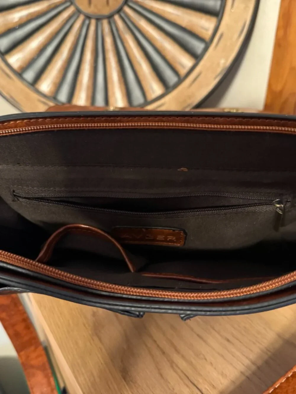 AVBER Womens Vintage Saddle Messenger Bag